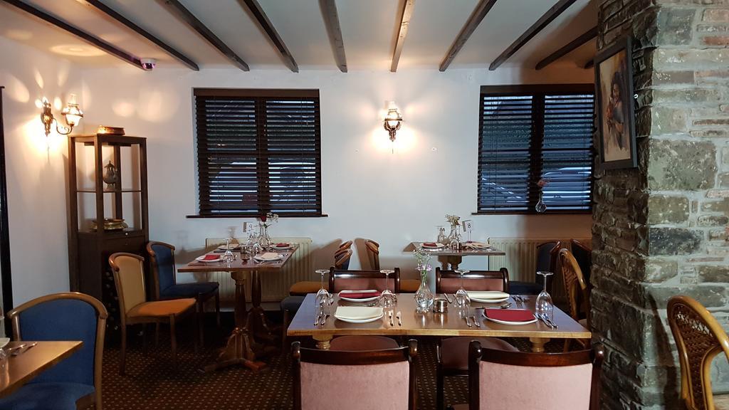 New Gurkha Inn Brecon Luaran gambar